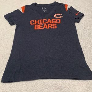 Nike NFL Team Apparel Chicago Bears Ladies Tee, EUC, Size Large